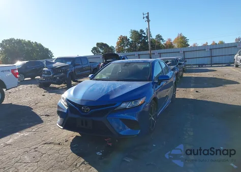 2020 Toyota Camry Se z USA, uszkodzony, nr VIN 4T1M11AK9LU321855